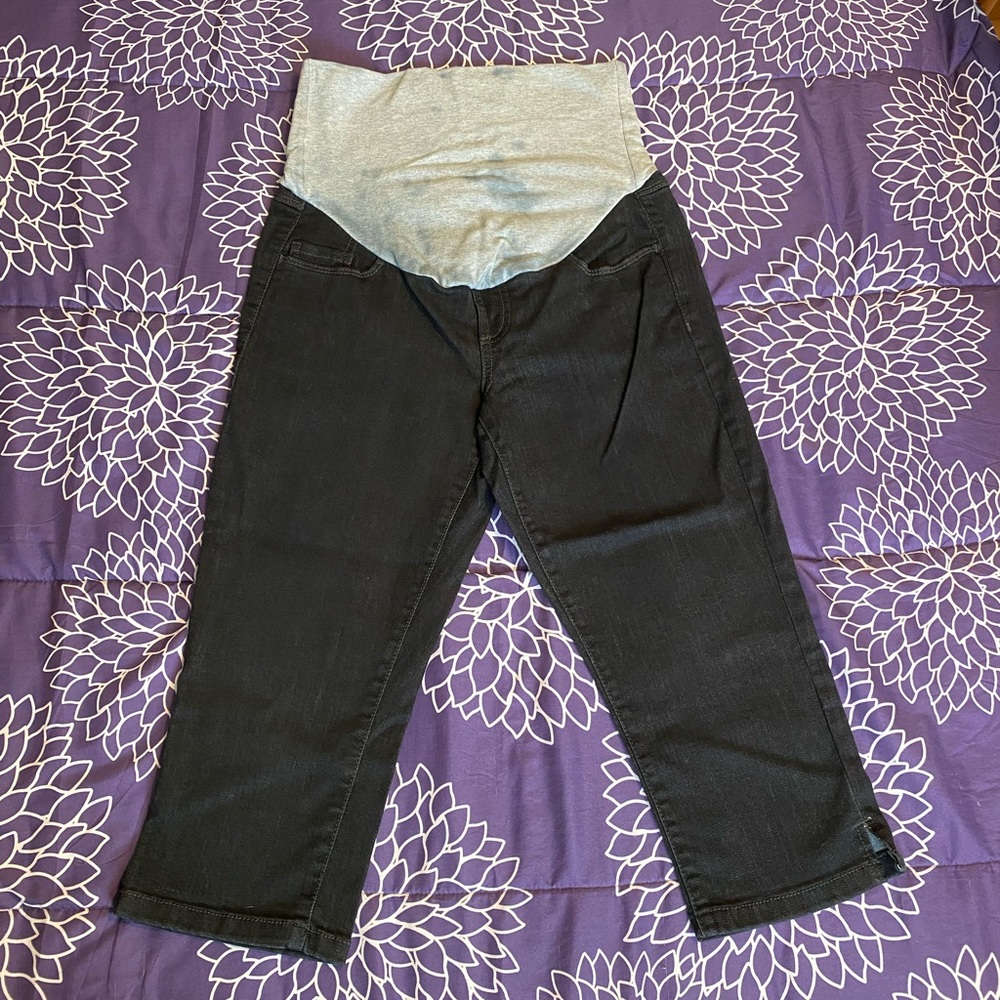 Black jean maternity capris